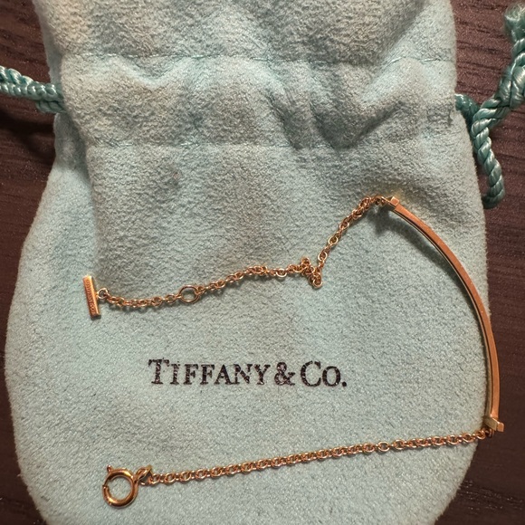 Smile Bracelet
in Rose Gold - Picture 4 of 5